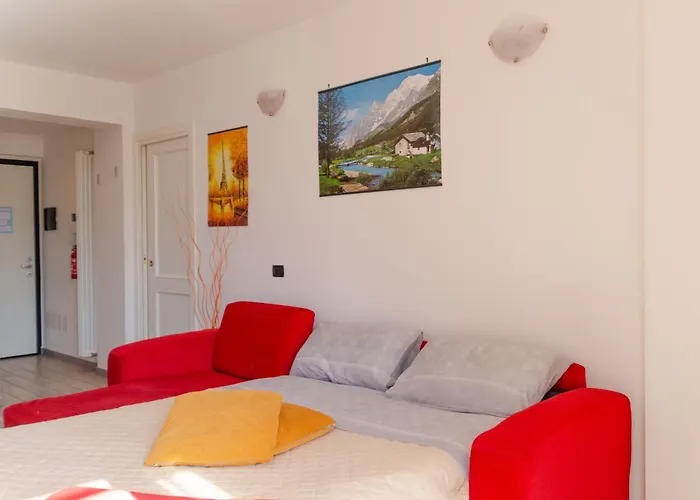 Maison Valerio - Appartamento Con Vista E Parcheggio Privato Ad Aosta